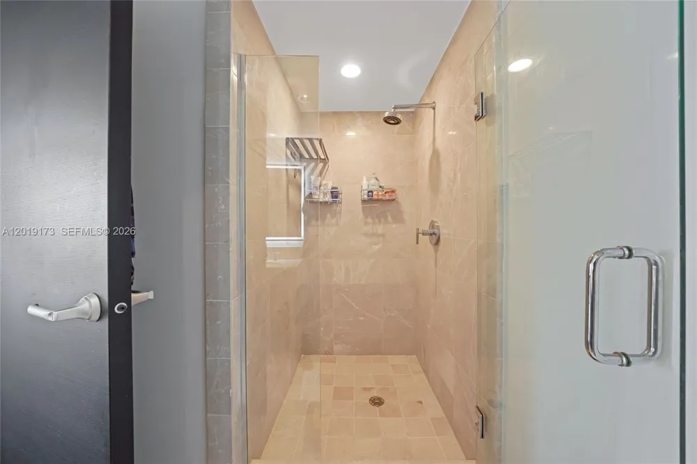 17001 Collins Ave #2805 Sunny Isles Beach, FL 33160