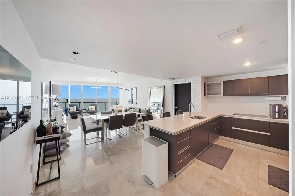 17001 Collins Ave #2805 Sunny Isles Beach, FL 33160