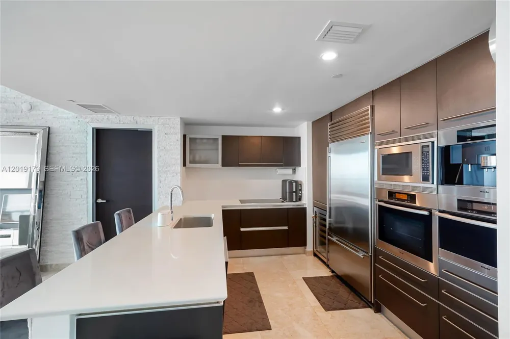 17001 Collins Ave #2805 Sunny Isles Beach, FL 33160