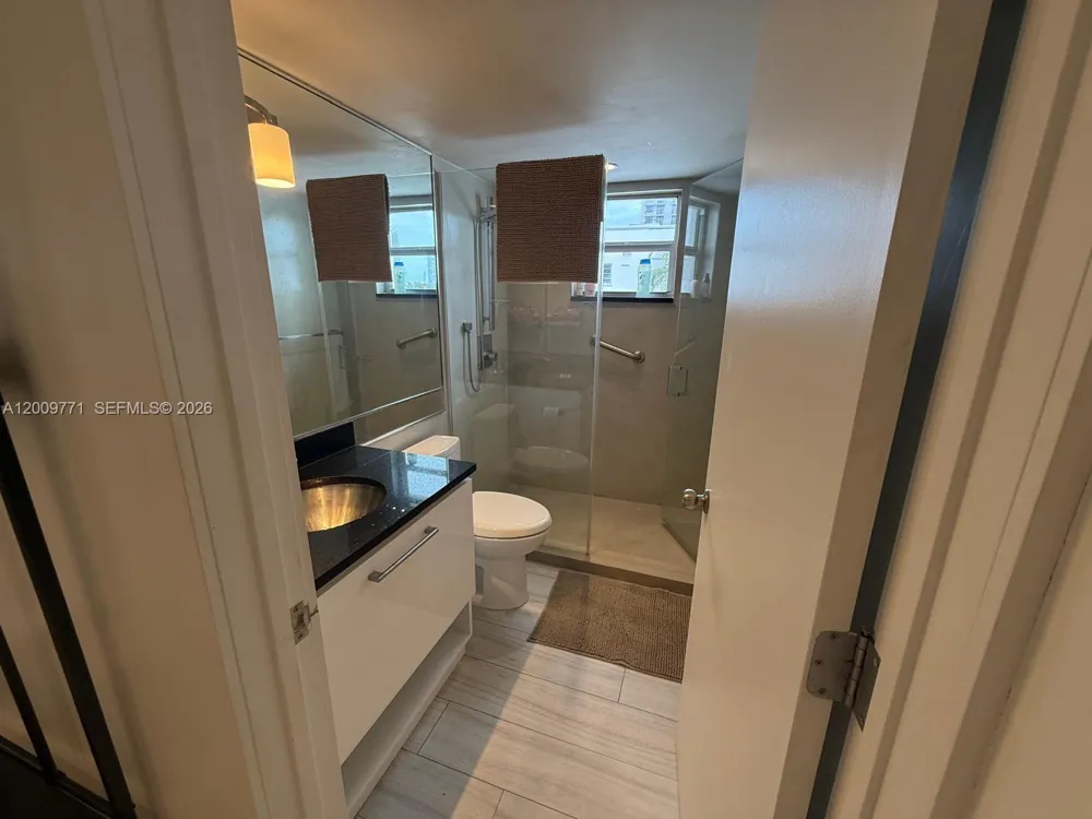 1150 Collins Ave #406 Miami Beach, FL 33139