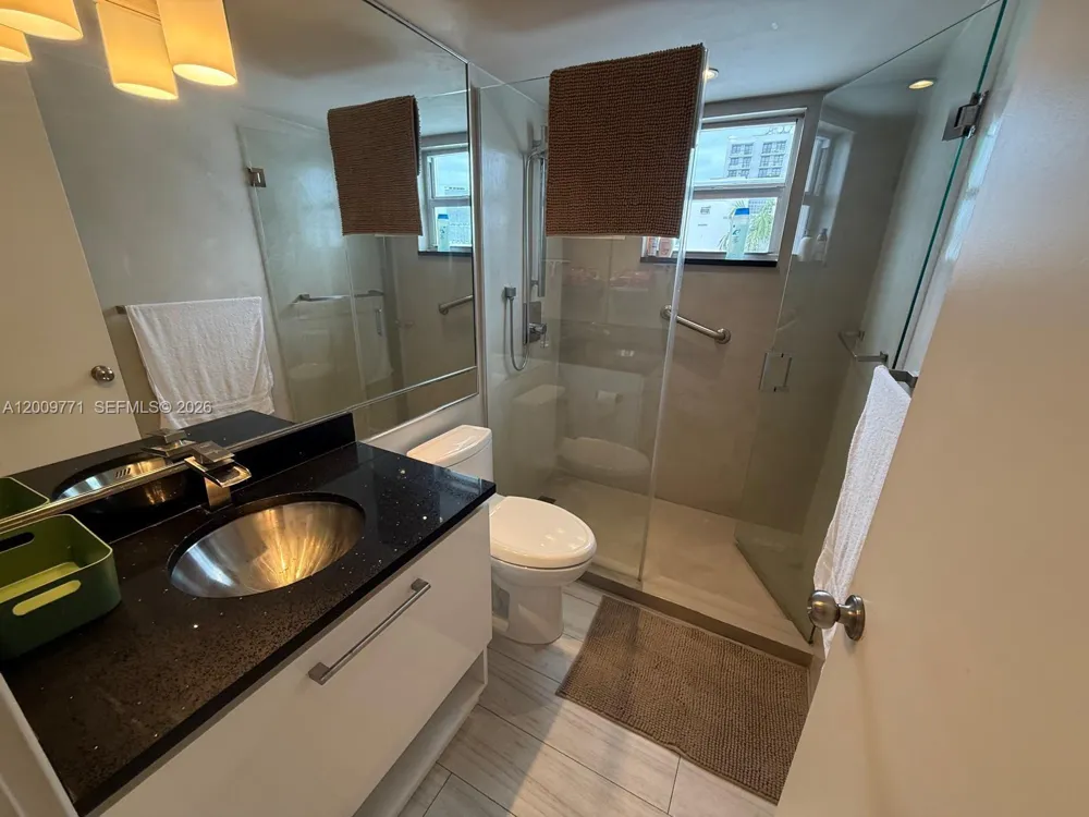 1150 Collins Ave #406 Miami Beach, FL 33139