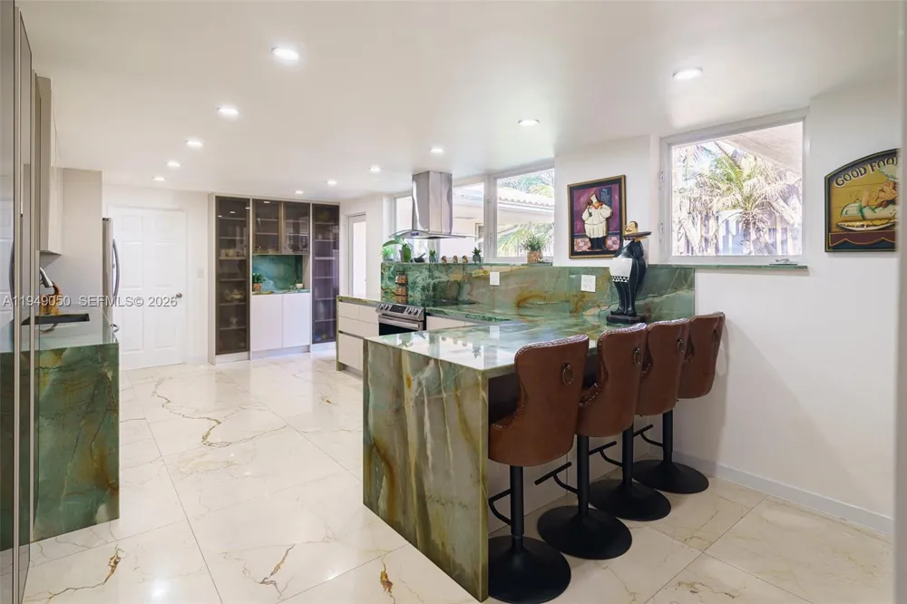 205 Ocean Blvd #0 Golden Beach, FL 33160