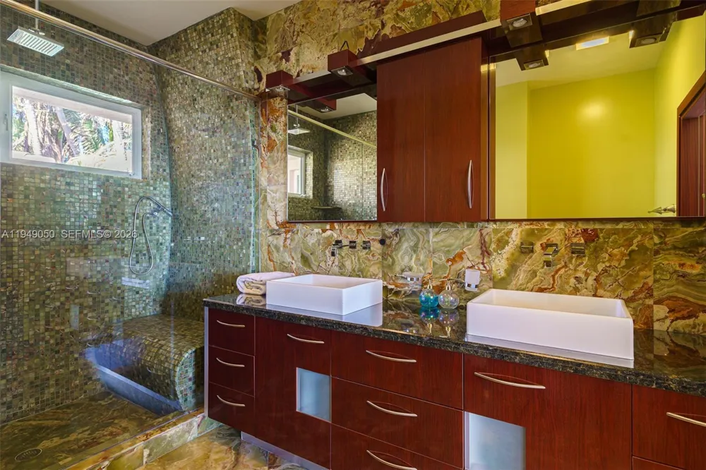 205 Ocean Blvd #0 Golden Beach, FL 33160