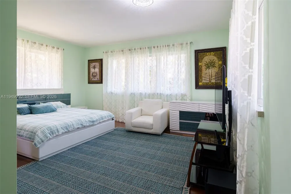 205 Ocean Blvd #0 Golden Beach, FL 33160
