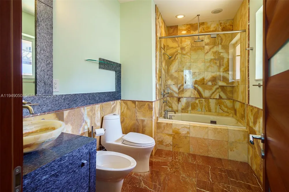 205 Ocean Blvd #0 Golden Beach, FL 33160