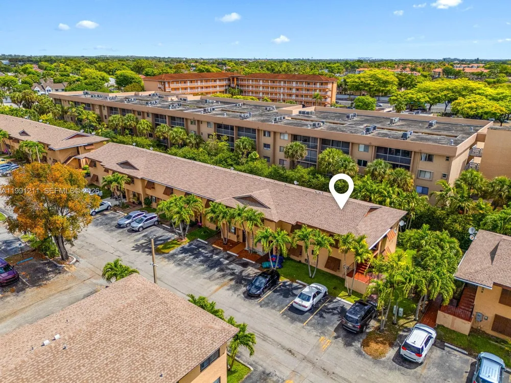 6854 NW 173rd Dr #210 Hialeah, FL 33015