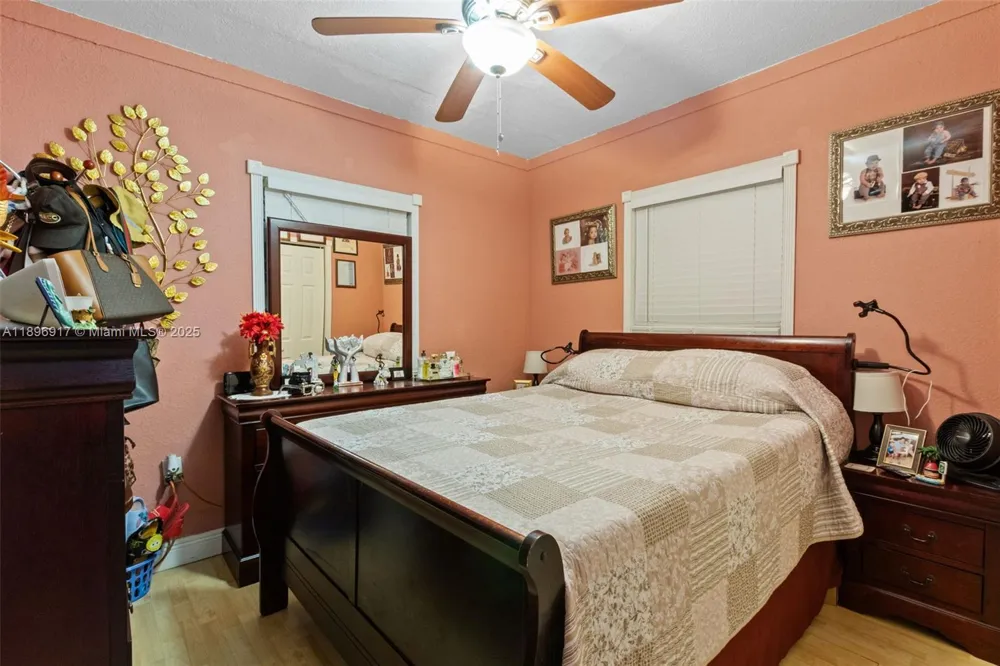 2321 NW 153rd St Miami Gardens, FL 33054