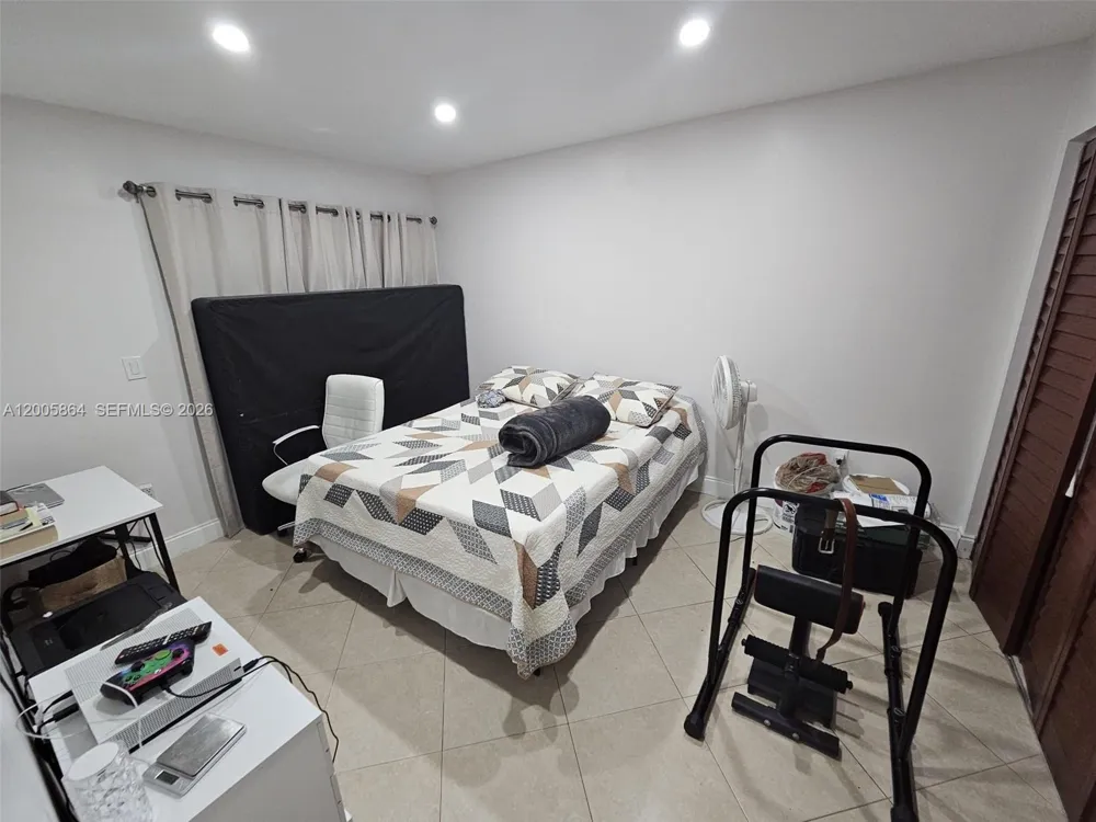11734 SW 112th Ln Miami, FL 33186