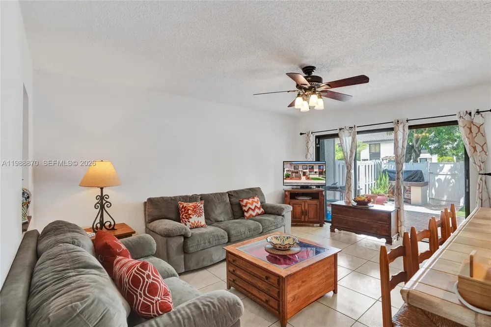 16465 NE 26th Ave #18 North Miami Beach, FL 33160