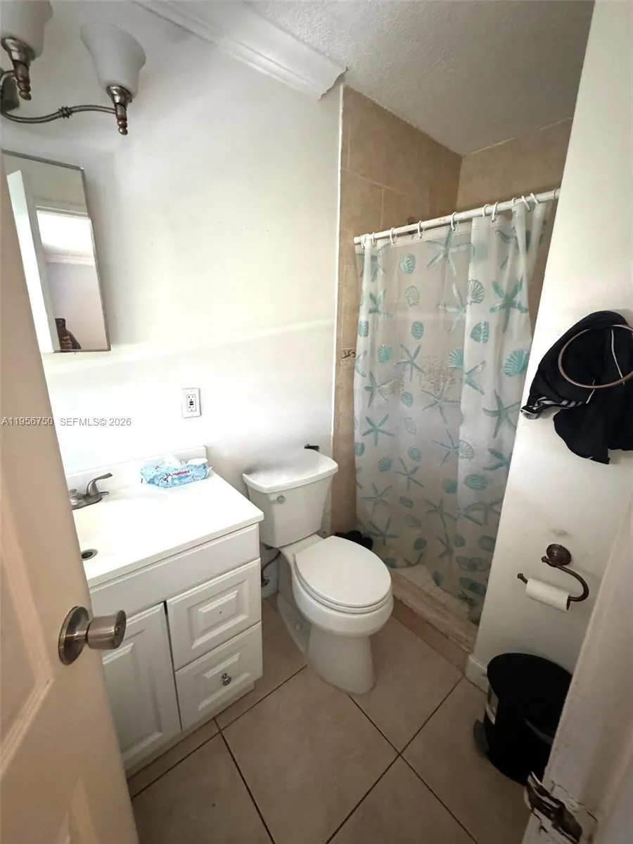19521 NW 38th Ave Miami Gardens, FL 33055