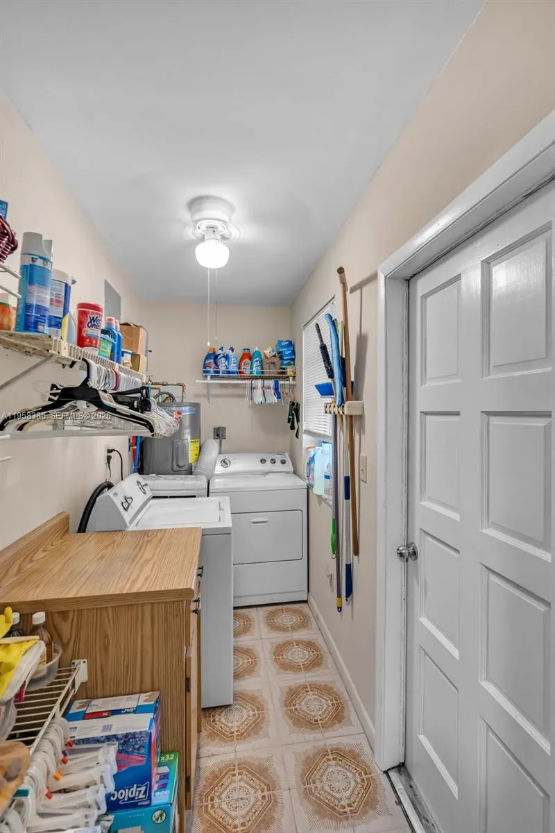 249 Carlisle Dr Miami Springs, FL 33166
