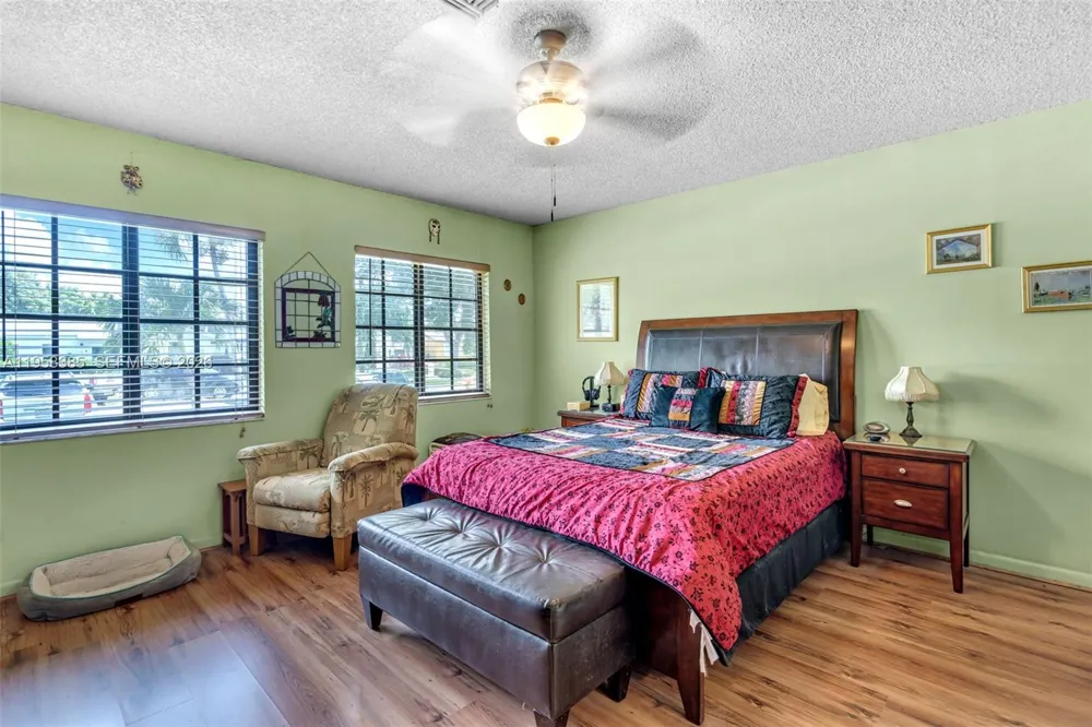 249 Carlisle Dr Miami Springs, FL 33166