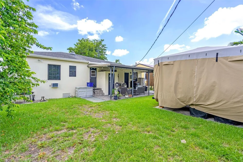 249 Carlisle Dr Miami Springs, FL 33166