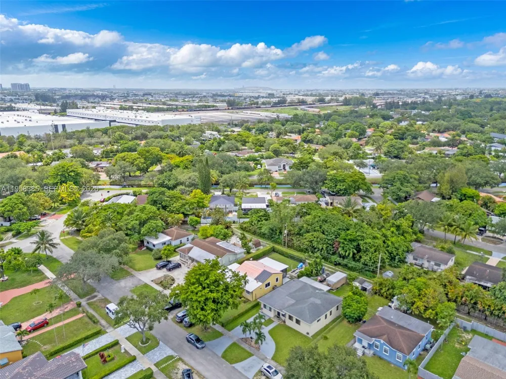 249 Carlisle Dr Miami Springs, FL 33166