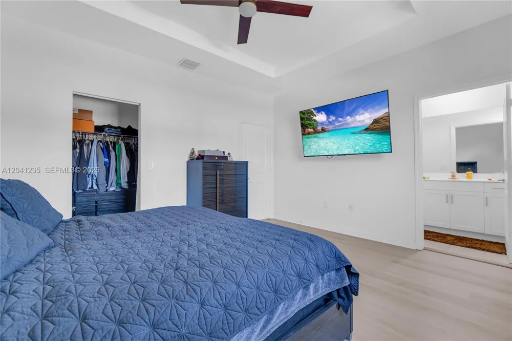 21068 NE 8th Ave Miami, FL 33179