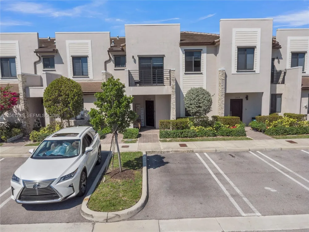 21068 NE 8th Ave Miami, FL 33179