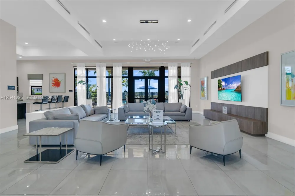 21068 NE 8th Ave Miami, FL 33179