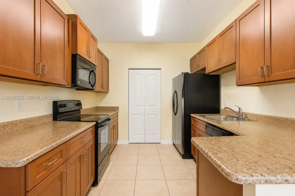 678 NE 33rd Ter Homestead, FL 33033
