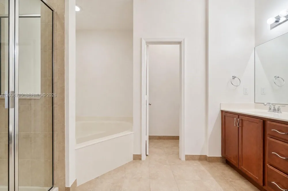 678 NE 33rd Ter Homestead, FL 33033