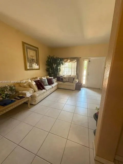 18201 SW 144th Ct Miami, FL 33177