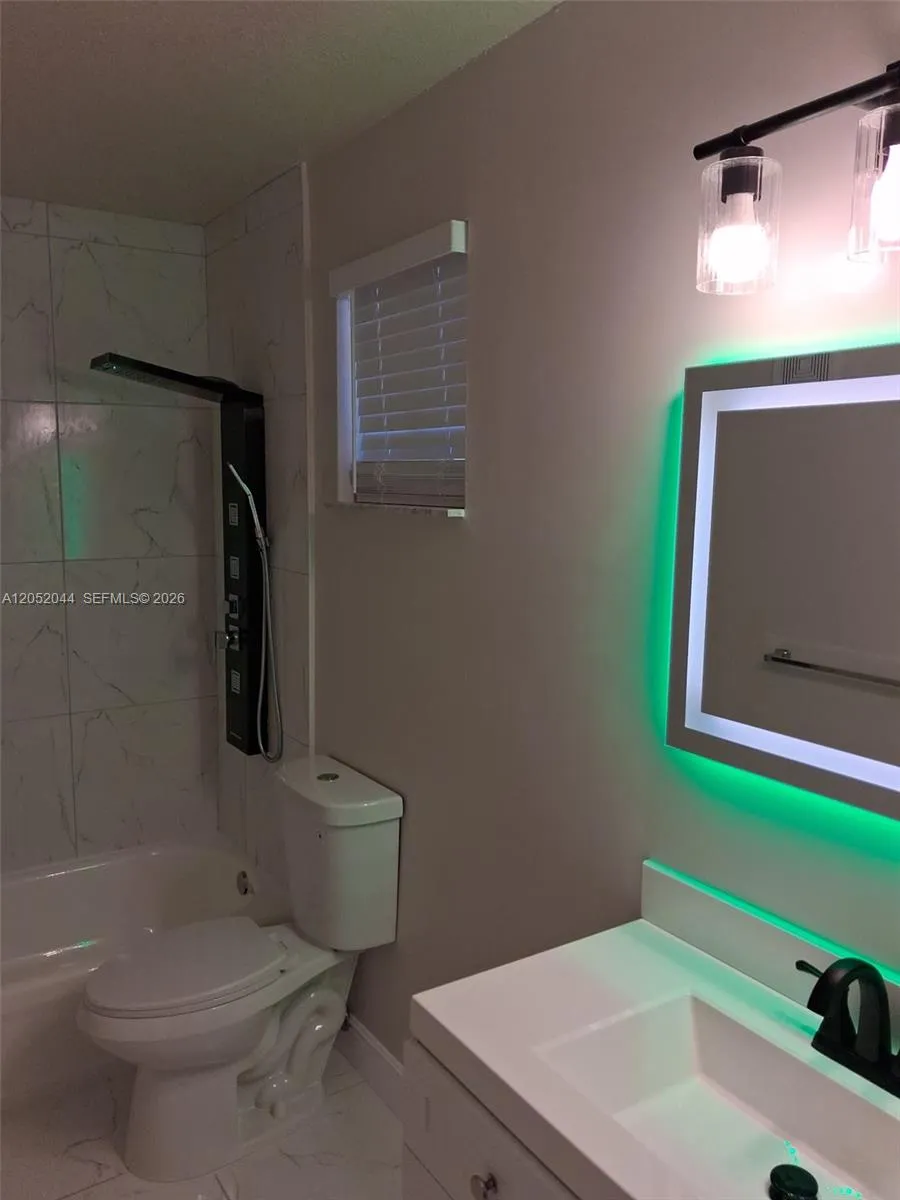 7245 NW 173rd Dr #2502 Hialeah, FL 33015