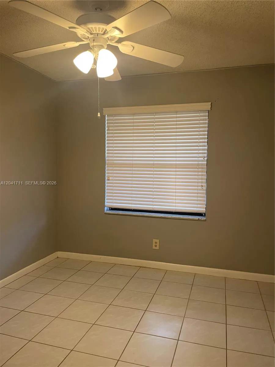 7250 Golf Colony Ct #102 Lake Worth, FL 33467