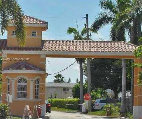 600 Layne Blvd #115 Hallandale Beach, FL 33009