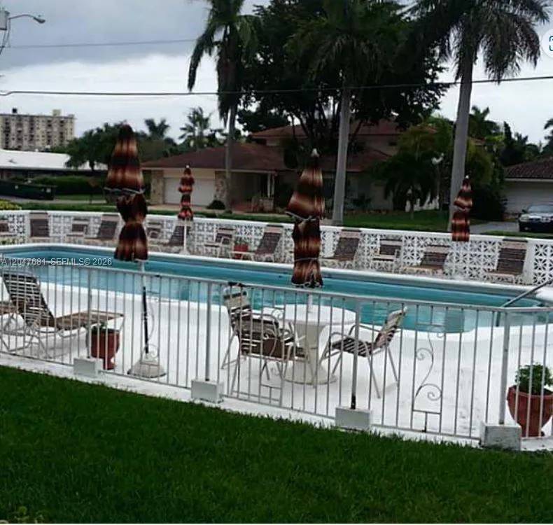 600 Layne Blvd #115 Hallandale Beach, FL 33009