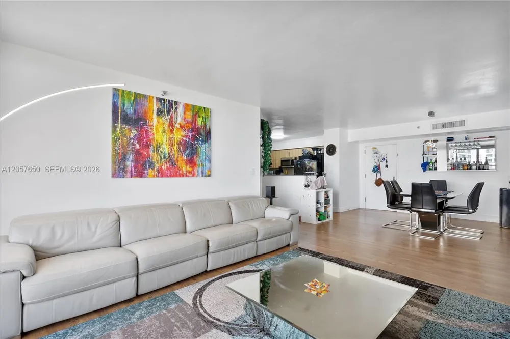 3530 Mystic Pointe Dr #2907 Aventura, FL 33180