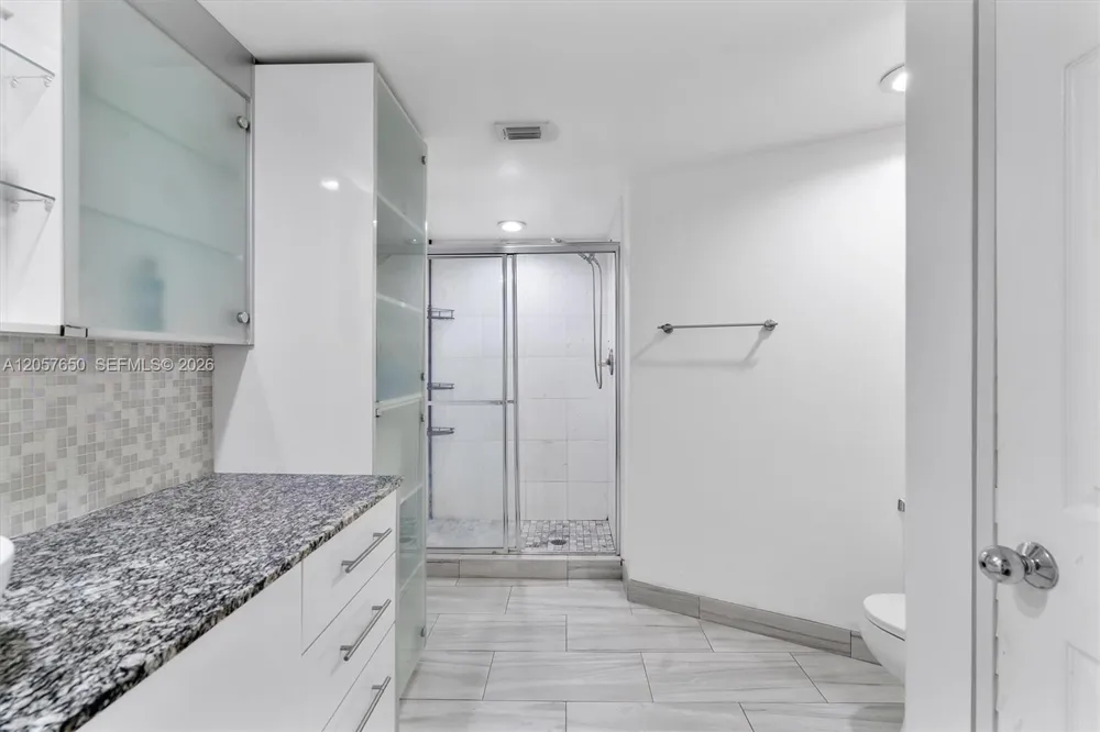 3530 Mystic Pointe Dr #2907 Aventura, FL 33180
