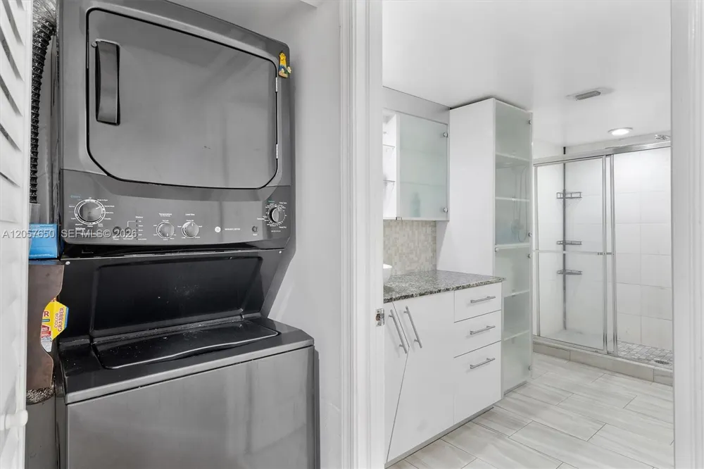 3530 Mystic Pointe Dr #2907 Aventura, FL 33180