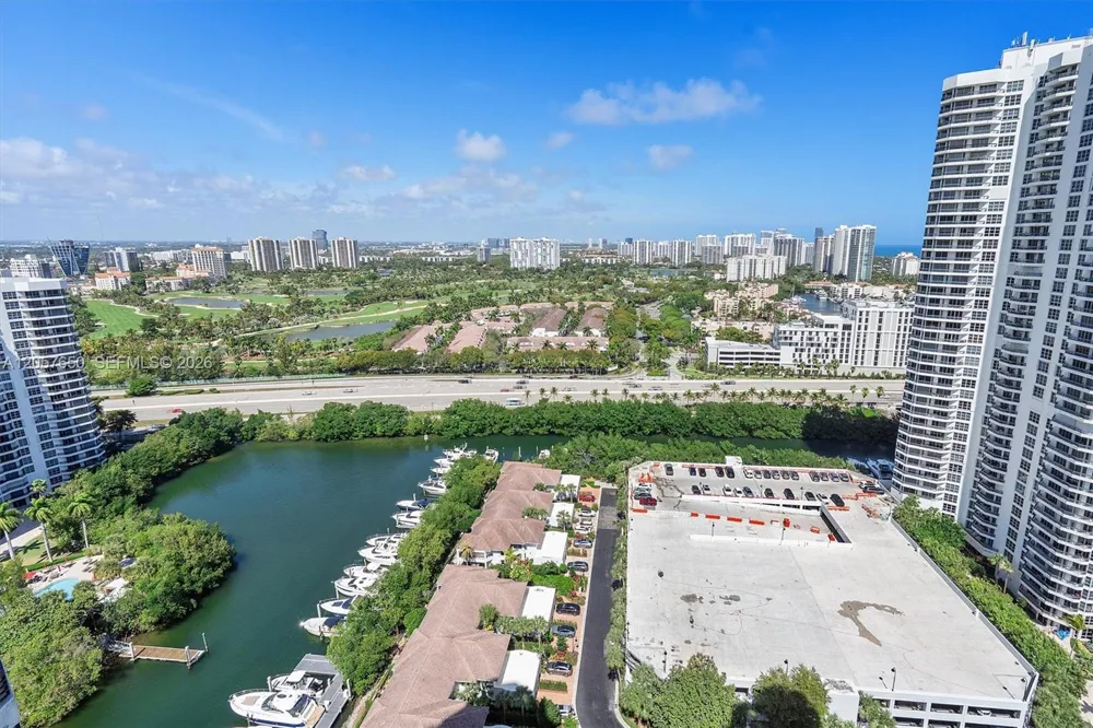 3530 Mystic Pointe Dr #2907 Aventura, FL 33180