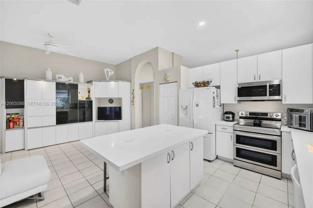 13356 NW 16th St Pembroke Pines, FL 33028