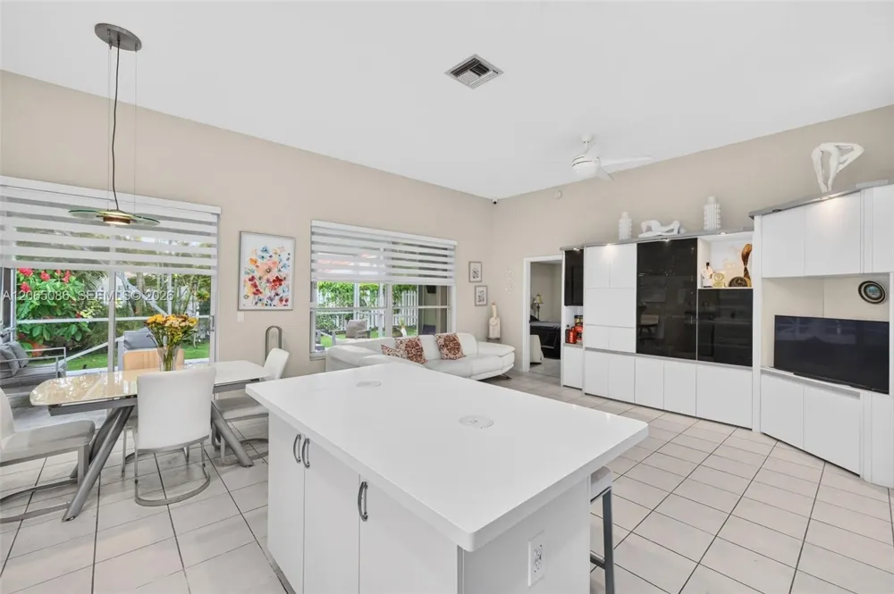 13356 NW 16th St Pembroke Pines, FL 33028