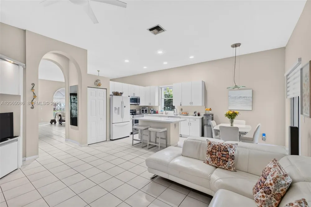 13356 NW 16th St Pembroke Pines, FL 33028