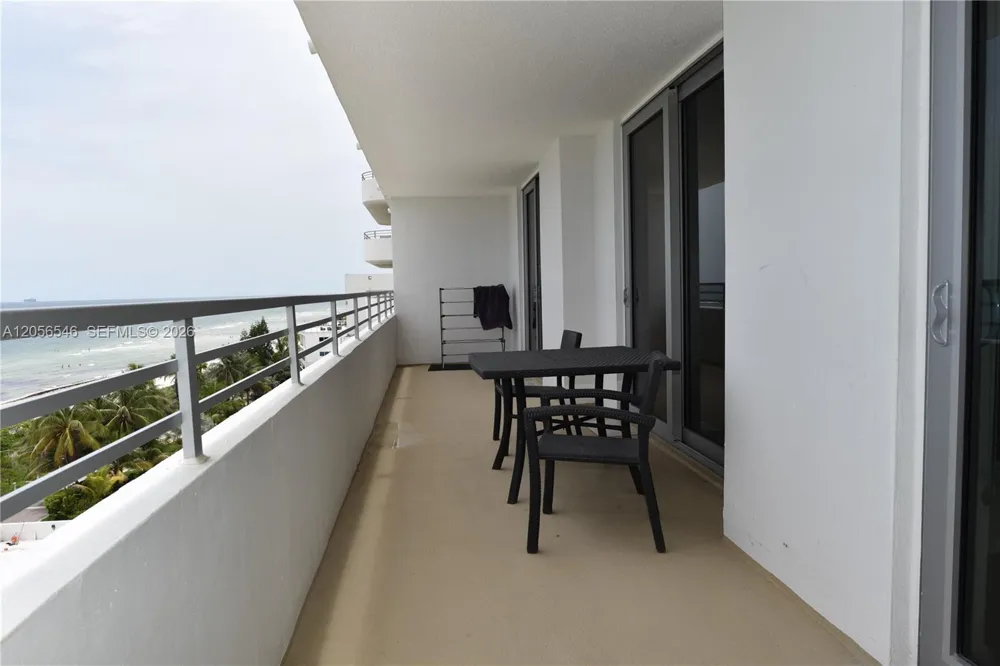 5555 Collins Ave #8K Miami Beach, FL 33140