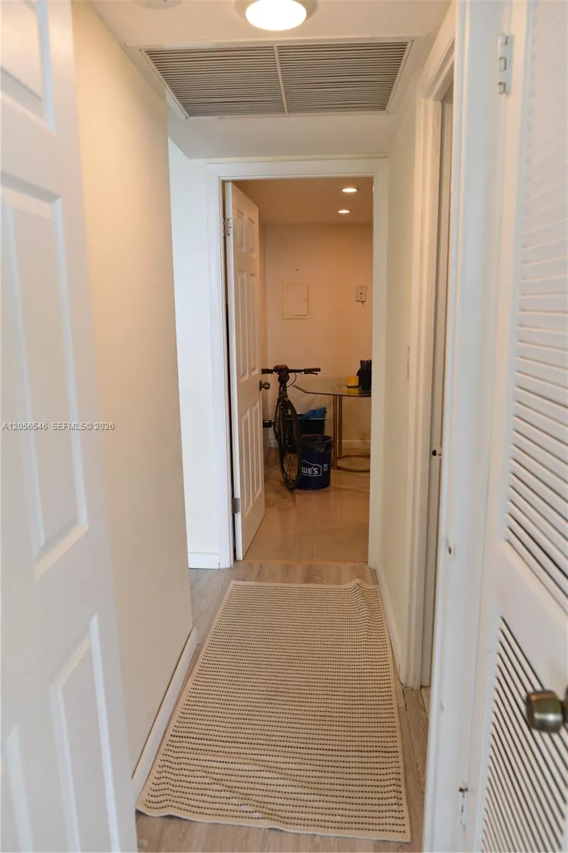 5555 Collins Ave #8K Miami Beach, FL 33140