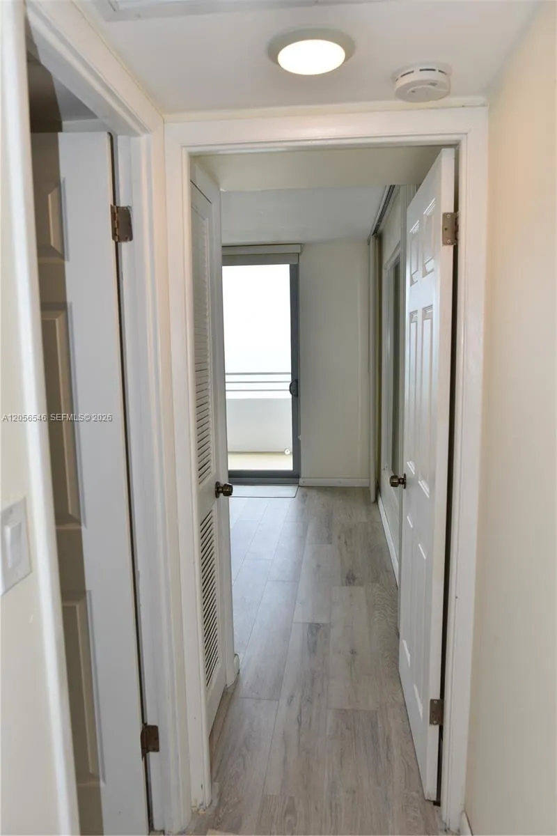 5555 Collins Ave #8K Miami Beach, FL 33140