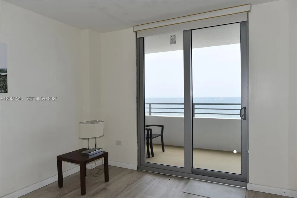 5555 Collins Ave #8K Miami Beach, FL 33140