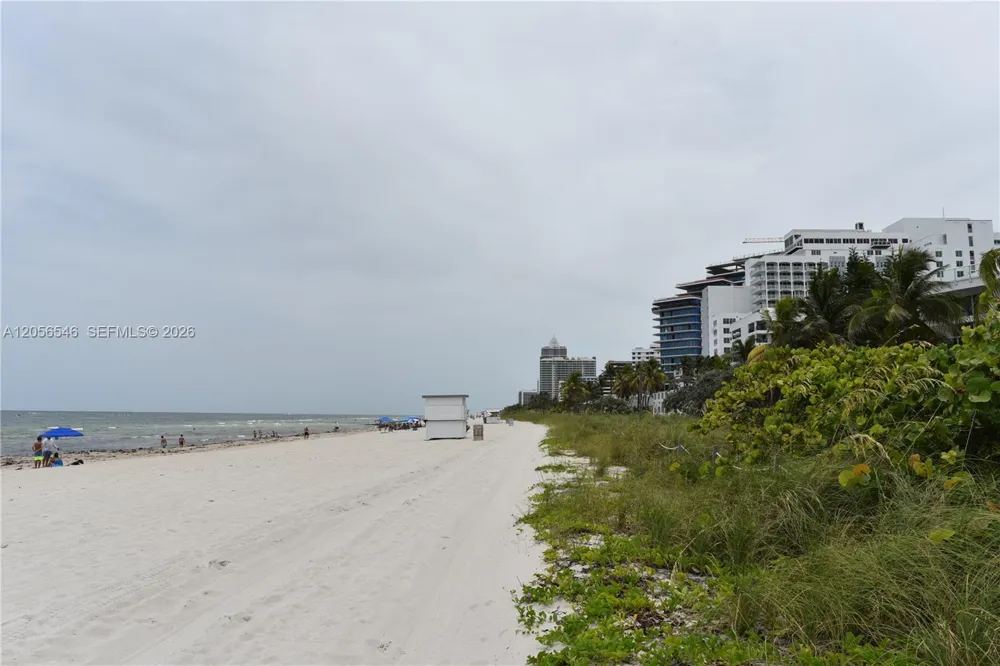 5555 Collins Ave #8K Miami Beach, FL 33140