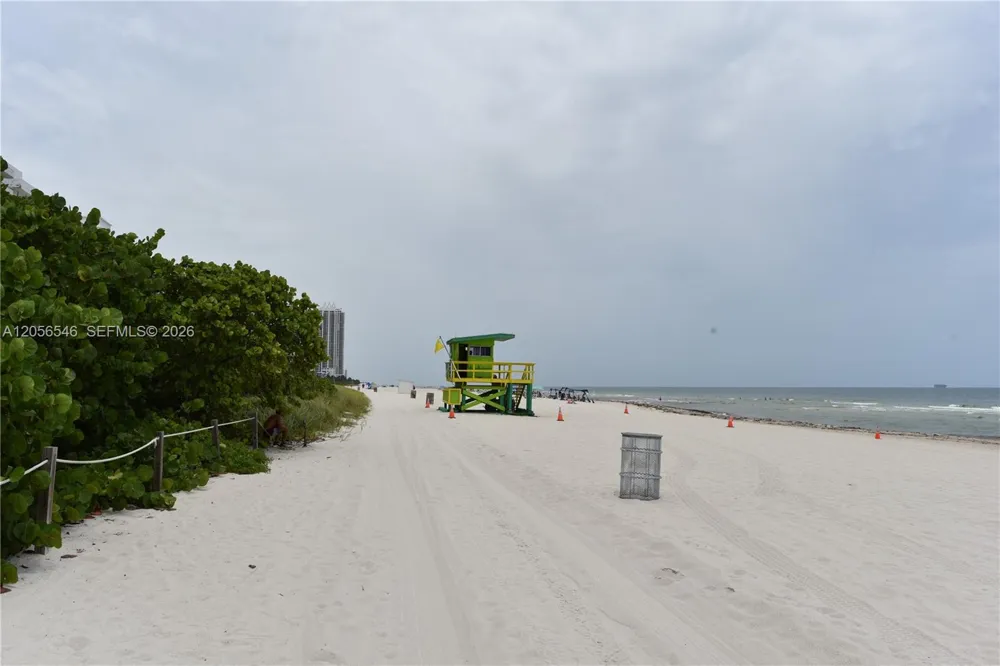 5555 Collins Ave #8K Miami Beach, FL 33140