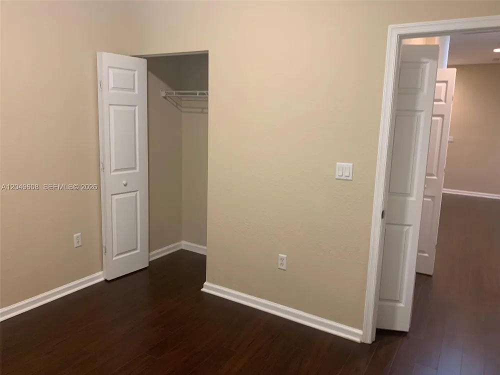3102 NW 24th Way #18 Oakland Park, FL 33309