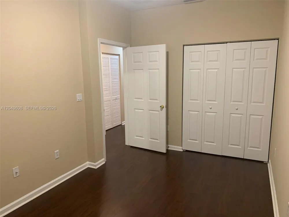 3102 NW 24th Way #18 Oakland Park, FL 33309