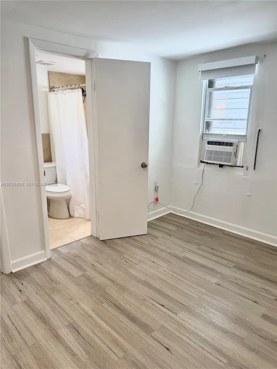 227 SW 26th Rd #Rear Miami, FL 33129