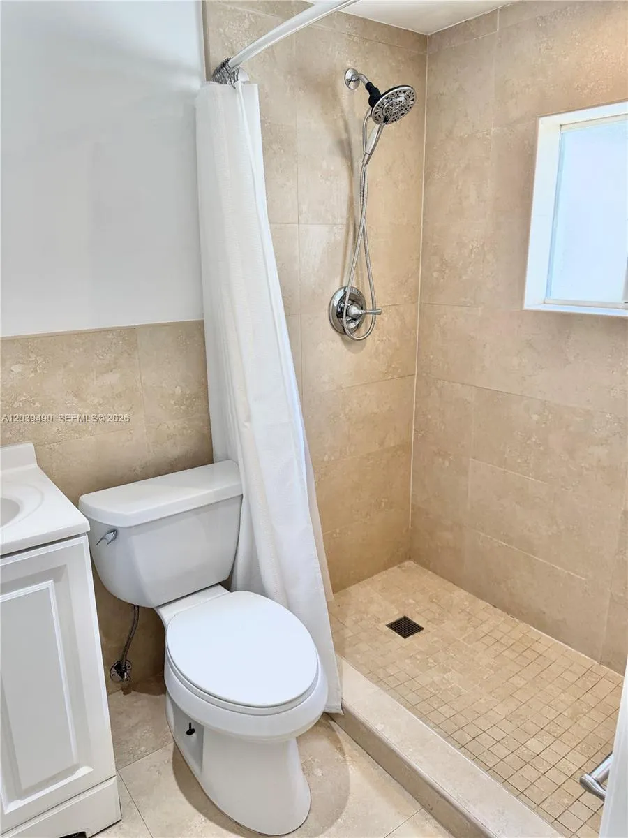 227 SW 26th Rd #Rear Miami, FL 33129