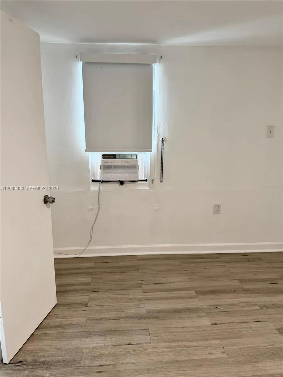 227 SW 26th Rd #Rear Miami, FL 33129