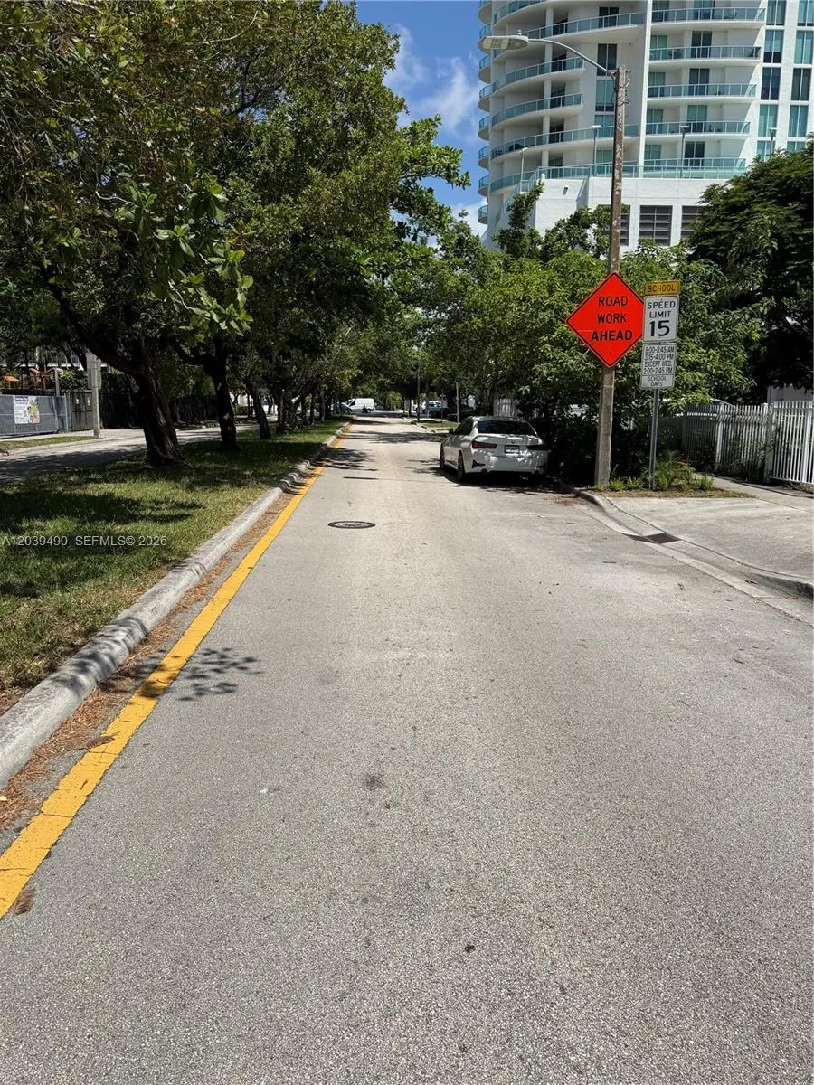 227 SW 26th Rd #Rear Miami, FL 33129