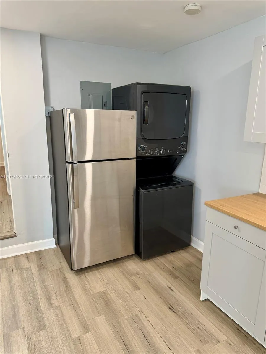 227 SW 26th Rd #Rear Miami, FL 33129