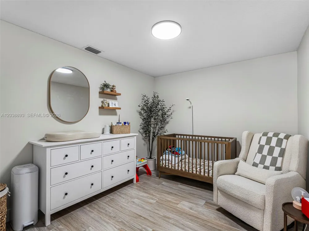 11010 SW 13th St Pembroke Pines, FL 33025