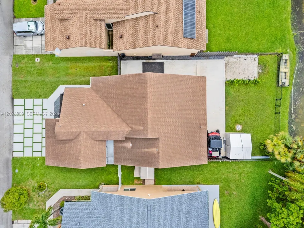 11010 SW 13th St Pembroke Pines, FL 33025